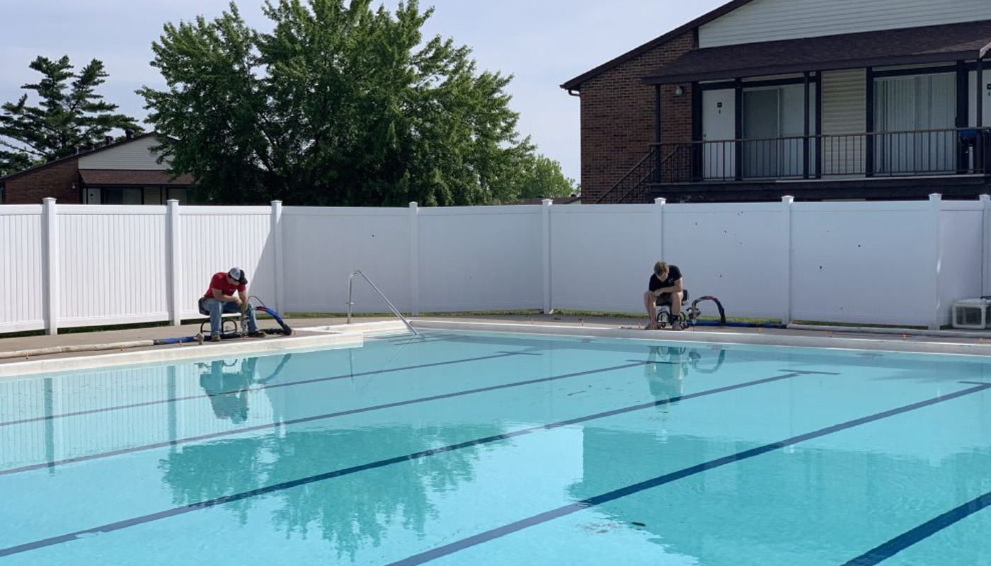 Raising a pool using deep foam injection